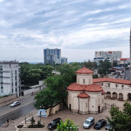 Квартира На 10-Й Фонтана Apartment Odesa Exterior foto